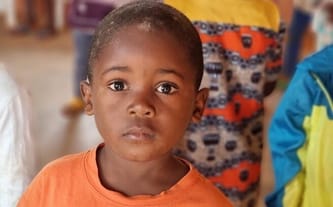 Świąteczna Paczka Życia Dla Dzieci. Podziel się świętami i zapełnij pusty talerz.