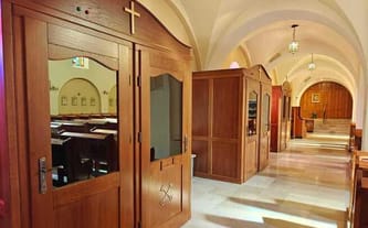 Nowy dźwiękoszczelny konfesjonał