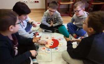 Wspieraj rehabilitację niewidomych dzieci w Laskach