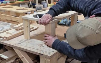 Budujemy drogę z bezdomności do samodzielności.