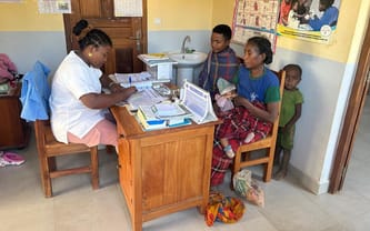 Leki dla pacjentów z Madagaskaru FUNDACJA POMOCY HUMANITARNEJ REDEMPTORIS MISSIO