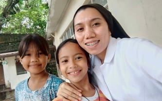 Pomóż Siostrom Karmelitankom na Filipinach