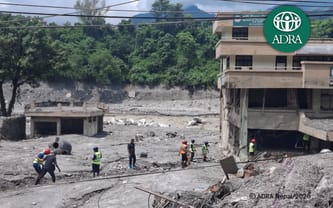 NEPAL POTRZEBUJE POMOCY. Tysiące ludzi straciły wszystko
