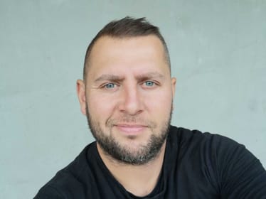 Szymon Sarzyński - zdjęcie główne