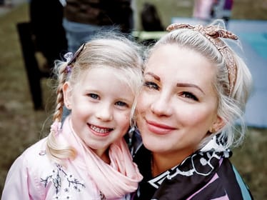 Karina Hoffman - zdjęcie główne