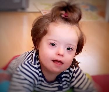 Amelia Radzikowska - zdjęcie główne