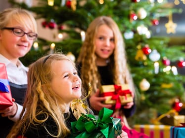 Magiczne Święta dla Podopiecznych Fundacji Happy Kids - zdjęcie główne