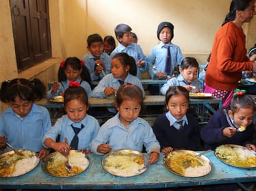 Podaruj ciepłe posiłki dzieciom z Nepalu! - main photo
