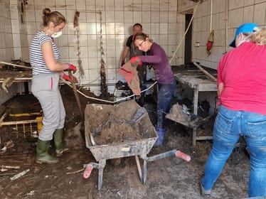 Powódź odebrała nam miejsca pracy i&nbsp;nadzieję... RATUNKU❗️ - zdjęcie główne