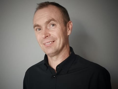 Radosław Szymański - zdjęcie główne