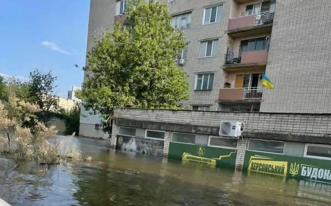 Na pomoc ofiarom wojny i powodzi w Chersonie (UA)