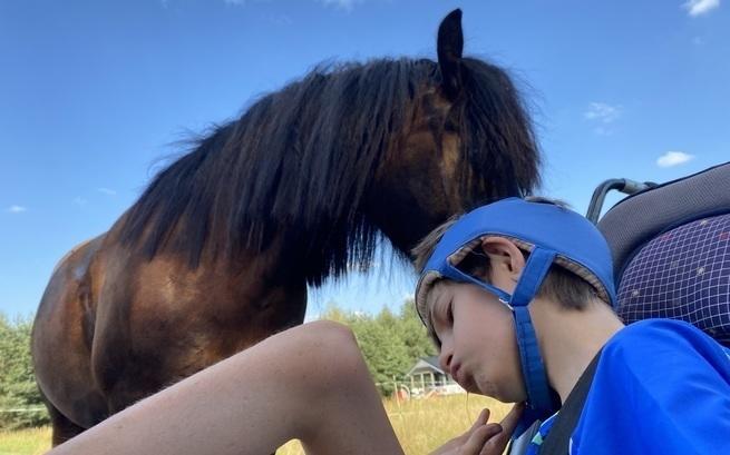Nauczę cię chodzić bez chodzenia. Chodź ze mną, na moich nogach dotkniesz Nieba!