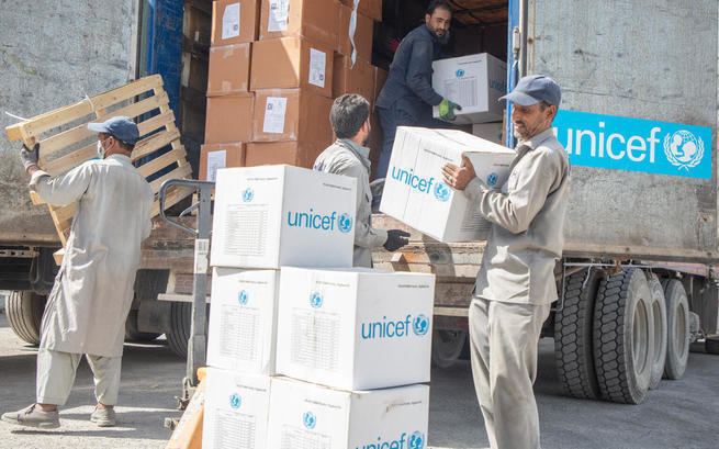 Pomóż dzieciom poszkodowanym przez katastrofy naturalne