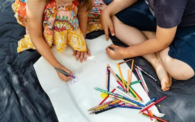 "Słoneczny Zakątek - Wakacyjne Spotkania z Nadzieją"