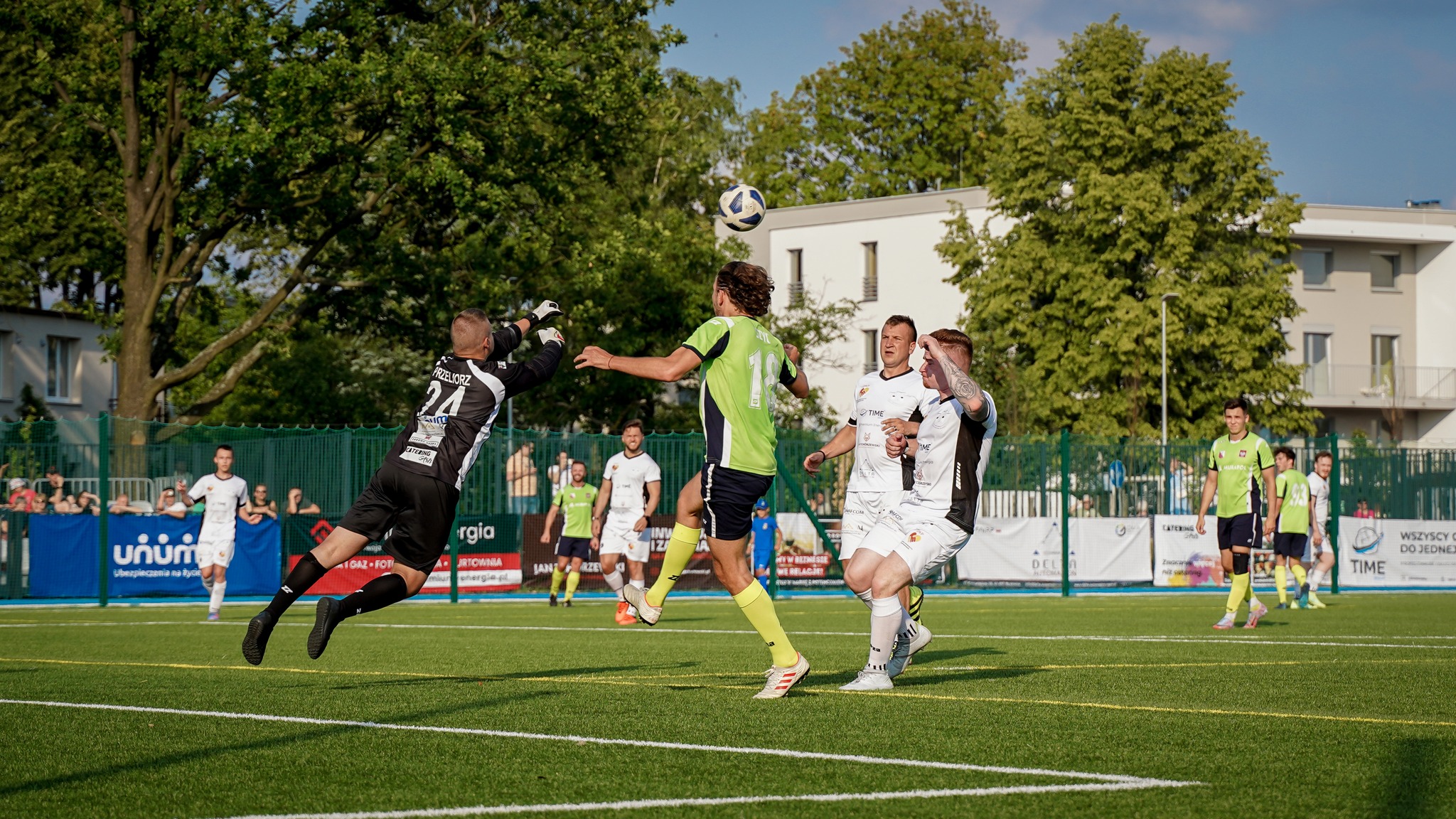 WIELKI MECZ CHARYTATYWNY ARTYŚCI I PRZEDSIĘBIORCY