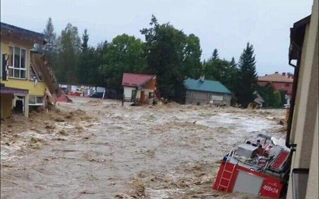 APEL O POMOC DLA OFIAR POWODZI! WIELKA AKCJA POMOCOWA DLA LUDZI I ZWIERZĄT! PILNIE POTRZEBNA POMOC! Pożywnienie Darem Serca