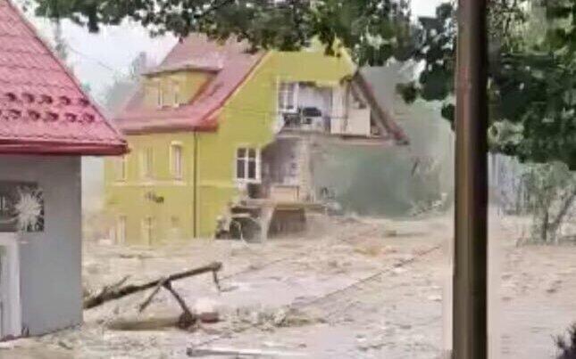 APEL O POMOC DLA OFIAR POWODZI! WIELKA AKCJA POMOCOWA DLA LUDZI I ZWIERZĄT! PILNIE POTRZEBNA POMOC! Pożywnienie Darem Serca