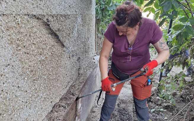 Pomoc dla seniorów i osób z niepełnosprawnościami po powodzi .