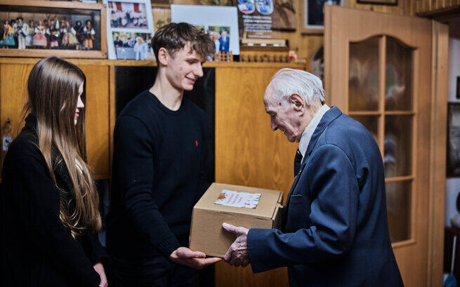 Świąteczna paczka dla Powstańców Warszawskich