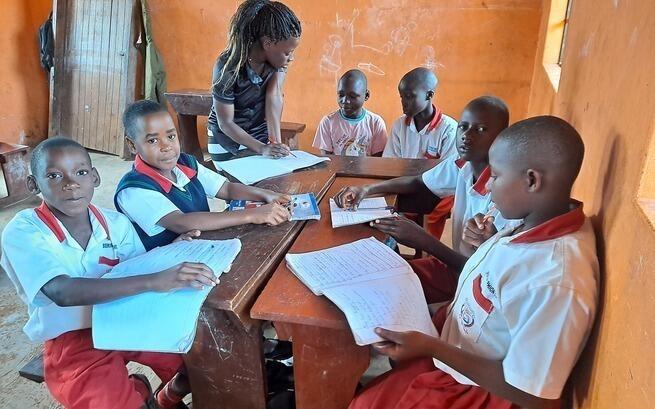 Ratujmy każdą kroplę! Zbiorniki na wodę deszczową dla Ugandy