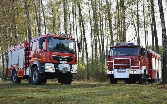 Zakup sztandaru dla OSP Poświętne