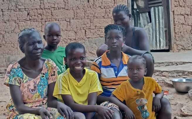 DOMY DLA NIEWIDOMYCH Z RODZINAMI