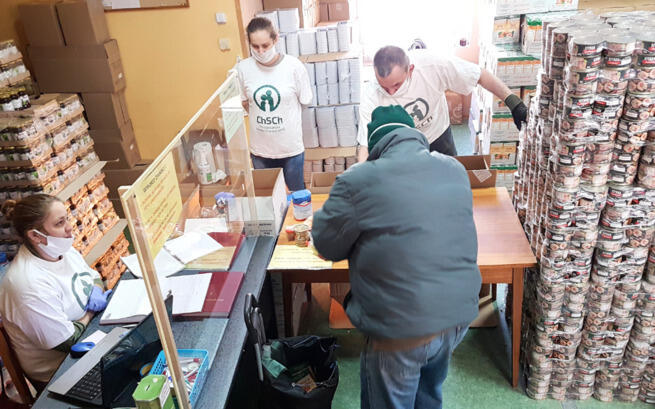 Żywność dla ubogich rodzin - nie tylko na święta!