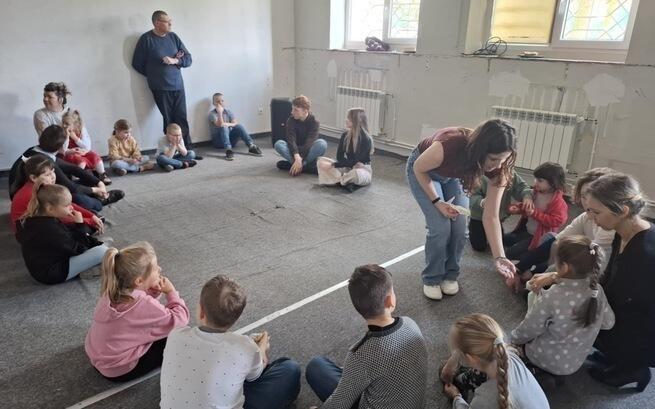 Pomóż nam wyremontować salę dla dzieci i młodzieży w Oratorium. dla dzieci i młodzieży w Oratorium.