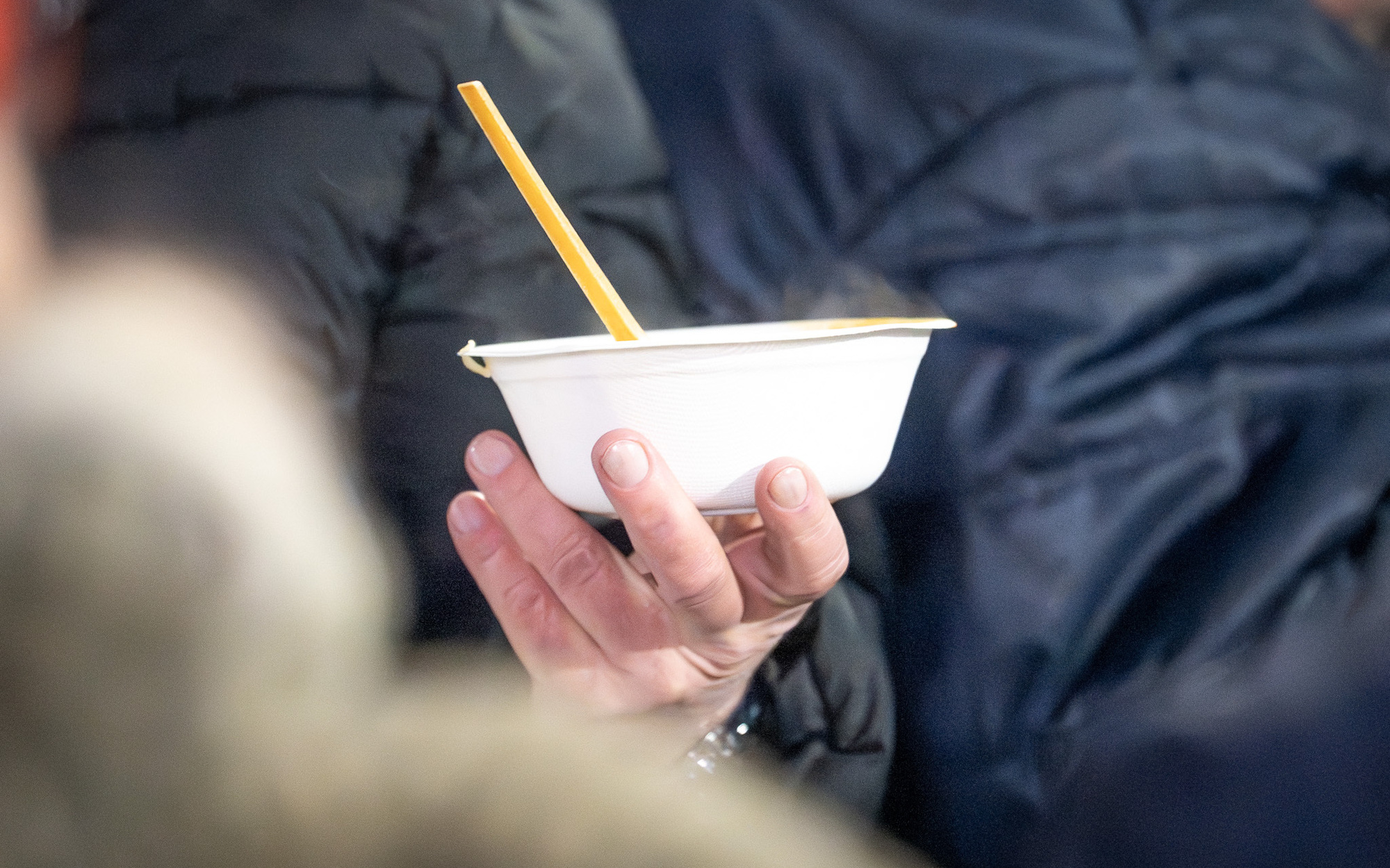 Pomóż osobom w kryzysie przetrwać zimę.