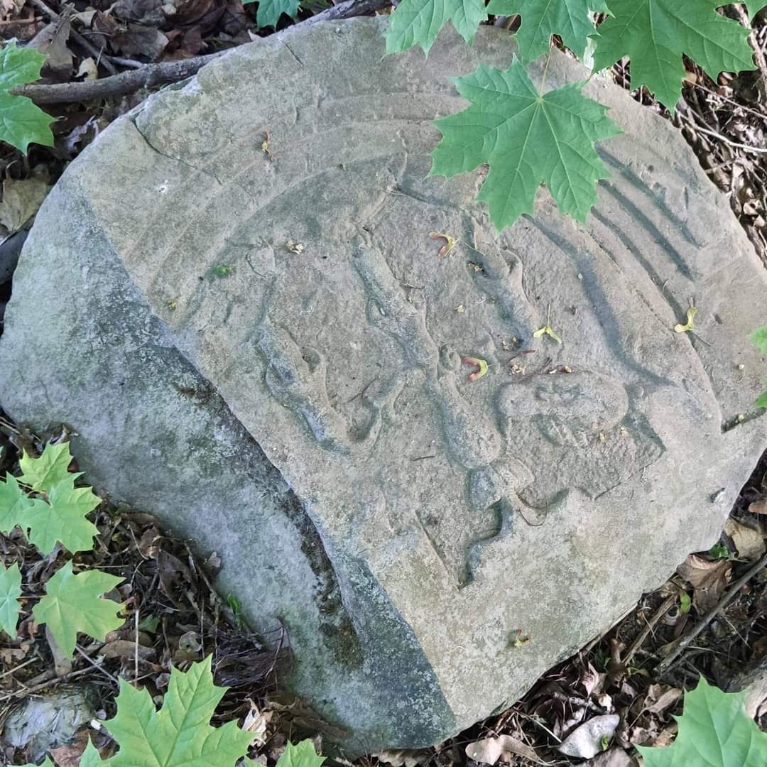 Fundacja NIEZAPOMNIANE - logo